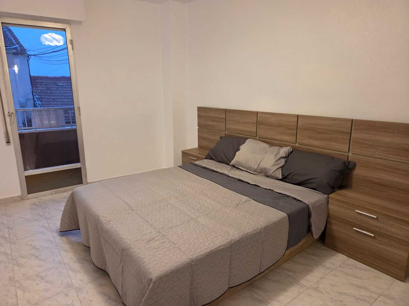 For sale - 3 Bedroom 2 Bathroom Apartment in Torrevieja - Habaneras  - Alicante