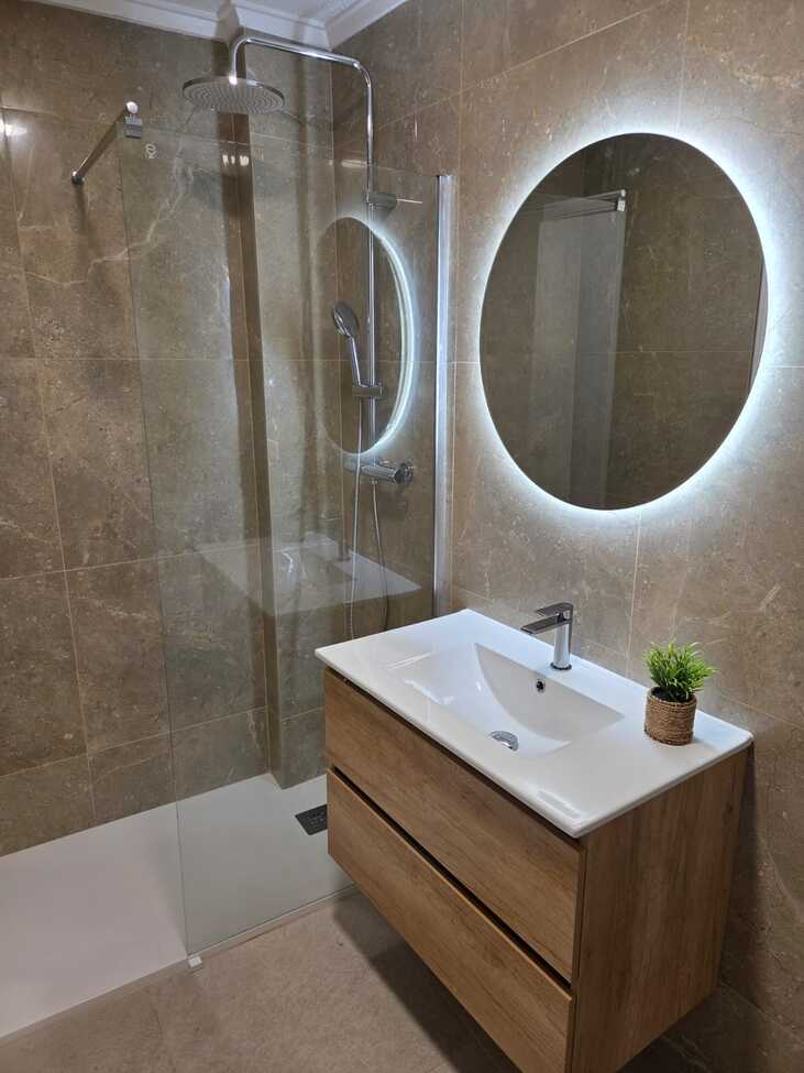 For sale - 3 Bedroom 2 Bathroom Apartment in Torrevieja - Habaneras  - Alicante