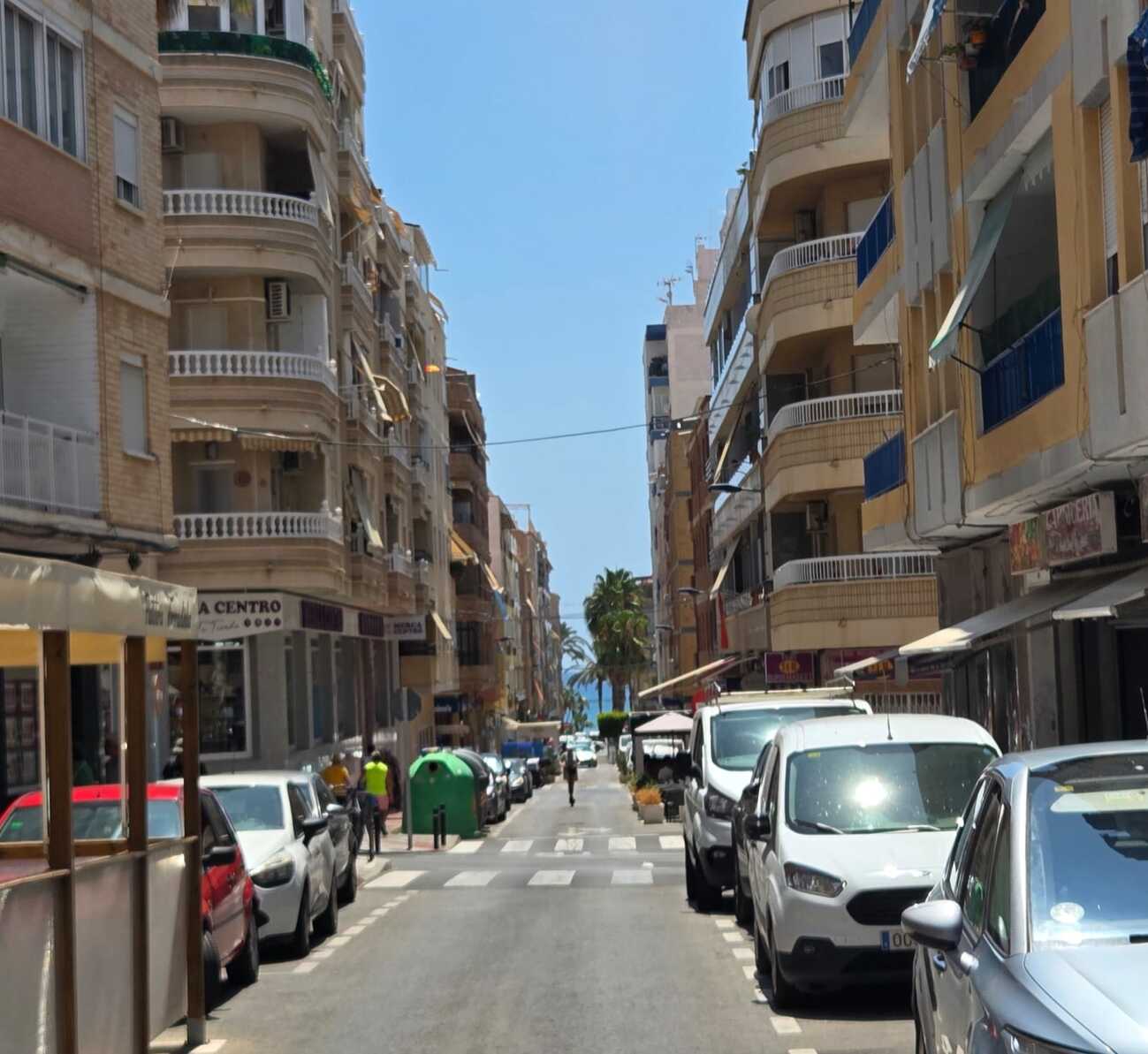 For sale - 3 Bedroom 2 Bathroom Apartment in Torrevieja - Habaneras  - Alicante