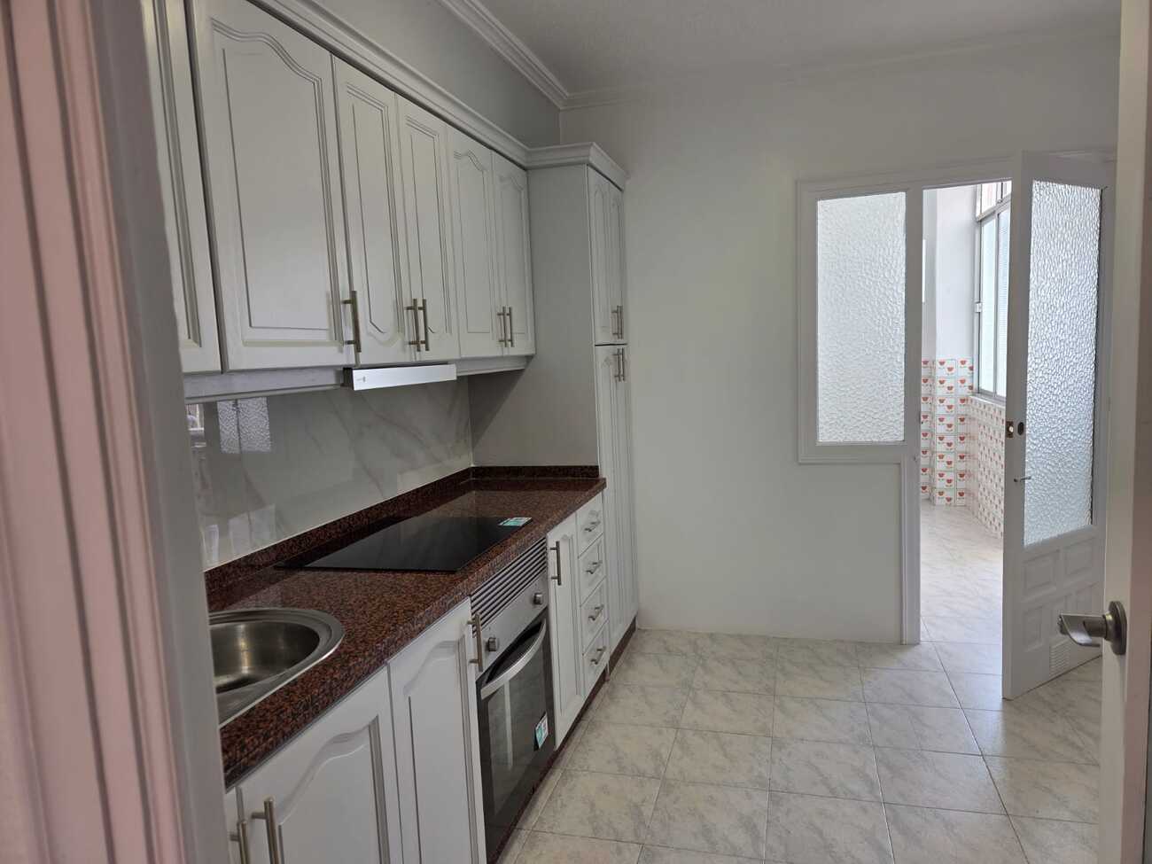 For sale - 3 Bedroom 2 Bathroom Apartment in Torrevieja - Habaneras  - Alicante