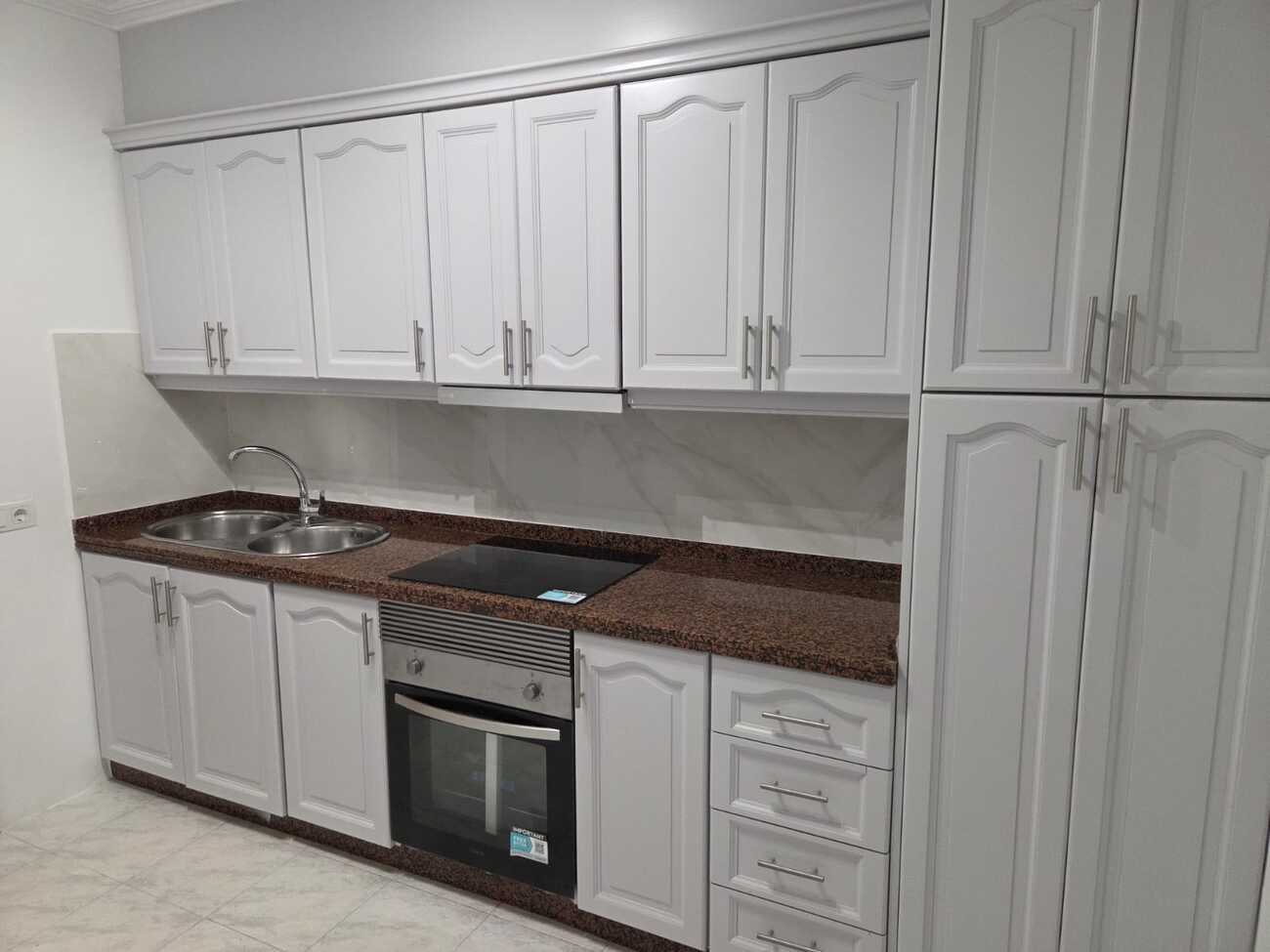 For sale - 3 Bedroom 2 Bathroom Apartment in Torrevieja - Habaneras  - Alicante