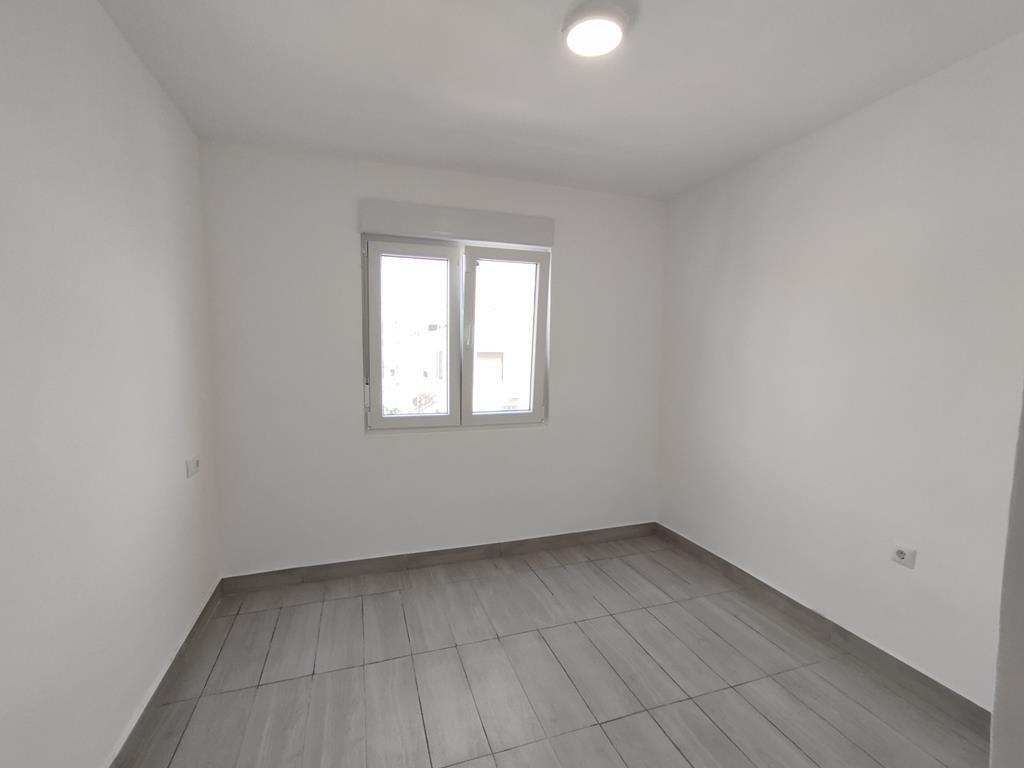 For sale - 2 Bedroom 1 Bathroom Apartment in Torrevieja - Habaneras  - Alicante