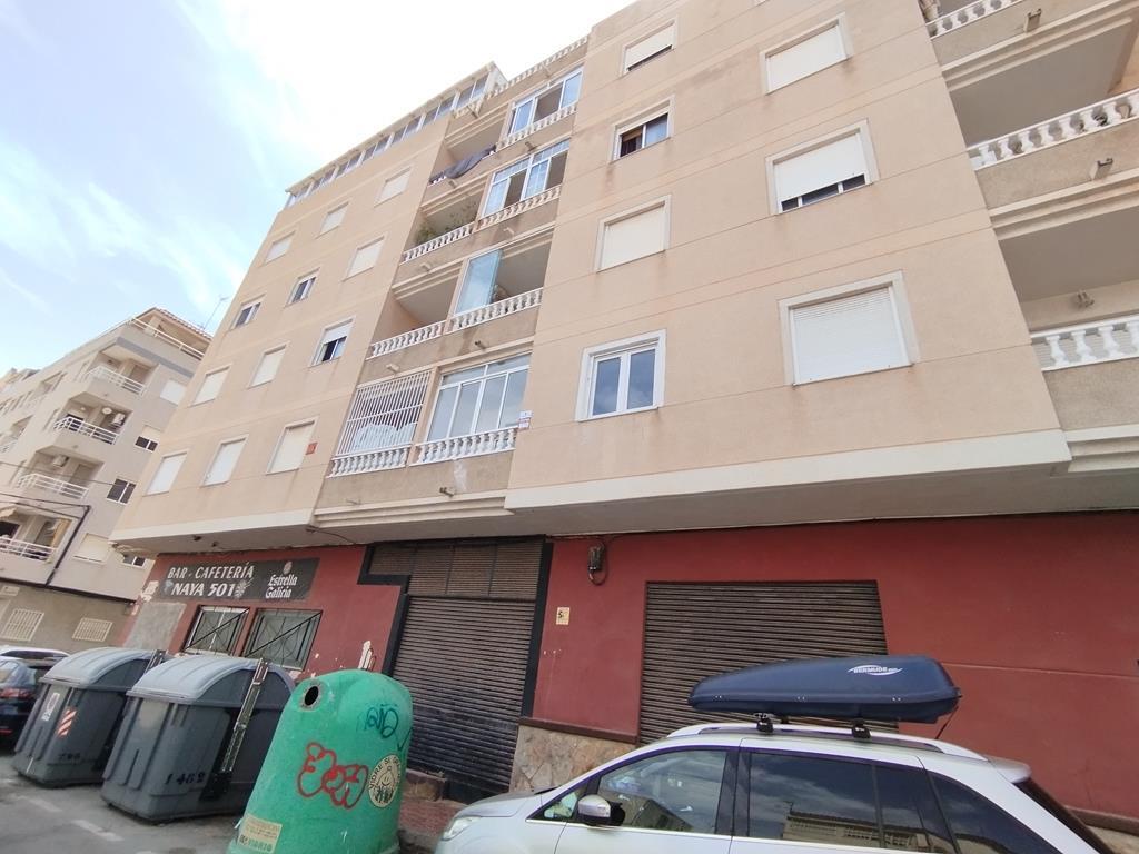 For sale - 2 Bedroom 1 Bathroom Apartment in Torrevieja - Habaneras  - Alicante