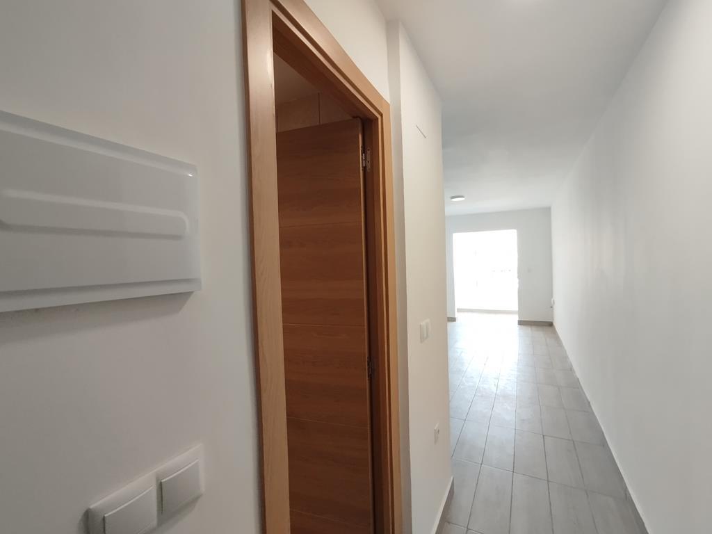 For sale - 2 Bedroom 1 Bathroom Apartment in Torrevieja - Habaneras  - Alicante