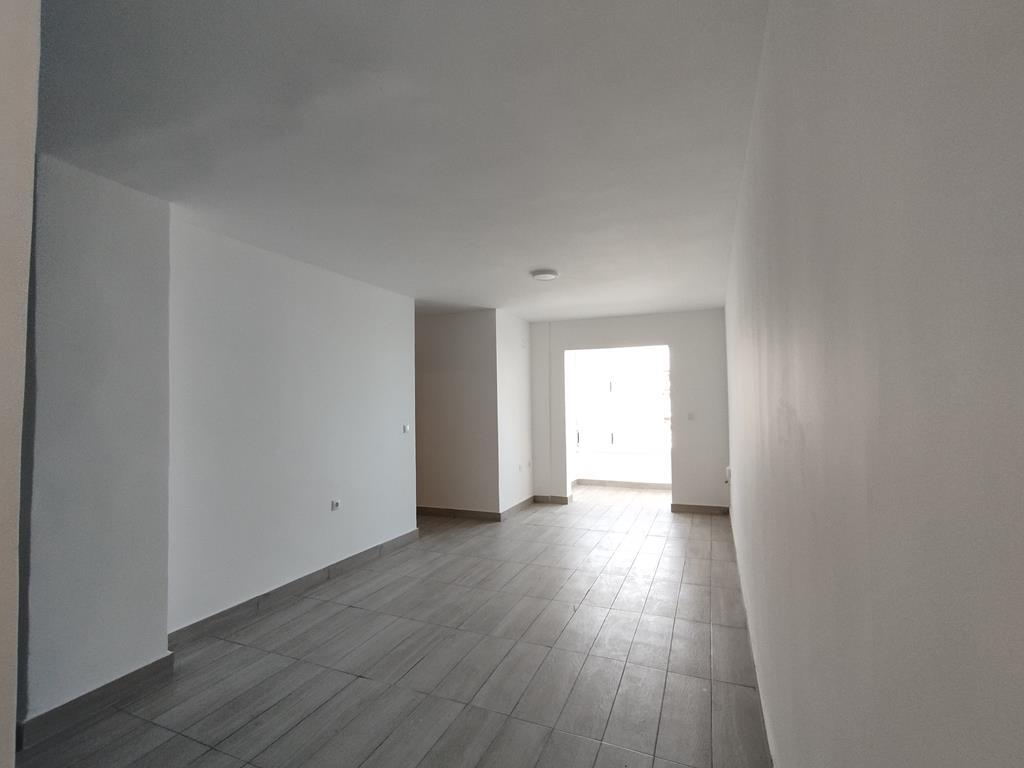 For sale - 2 Bedroom 1 Bathroom Apartment in Torrevieja - Habaneras  - Alicante