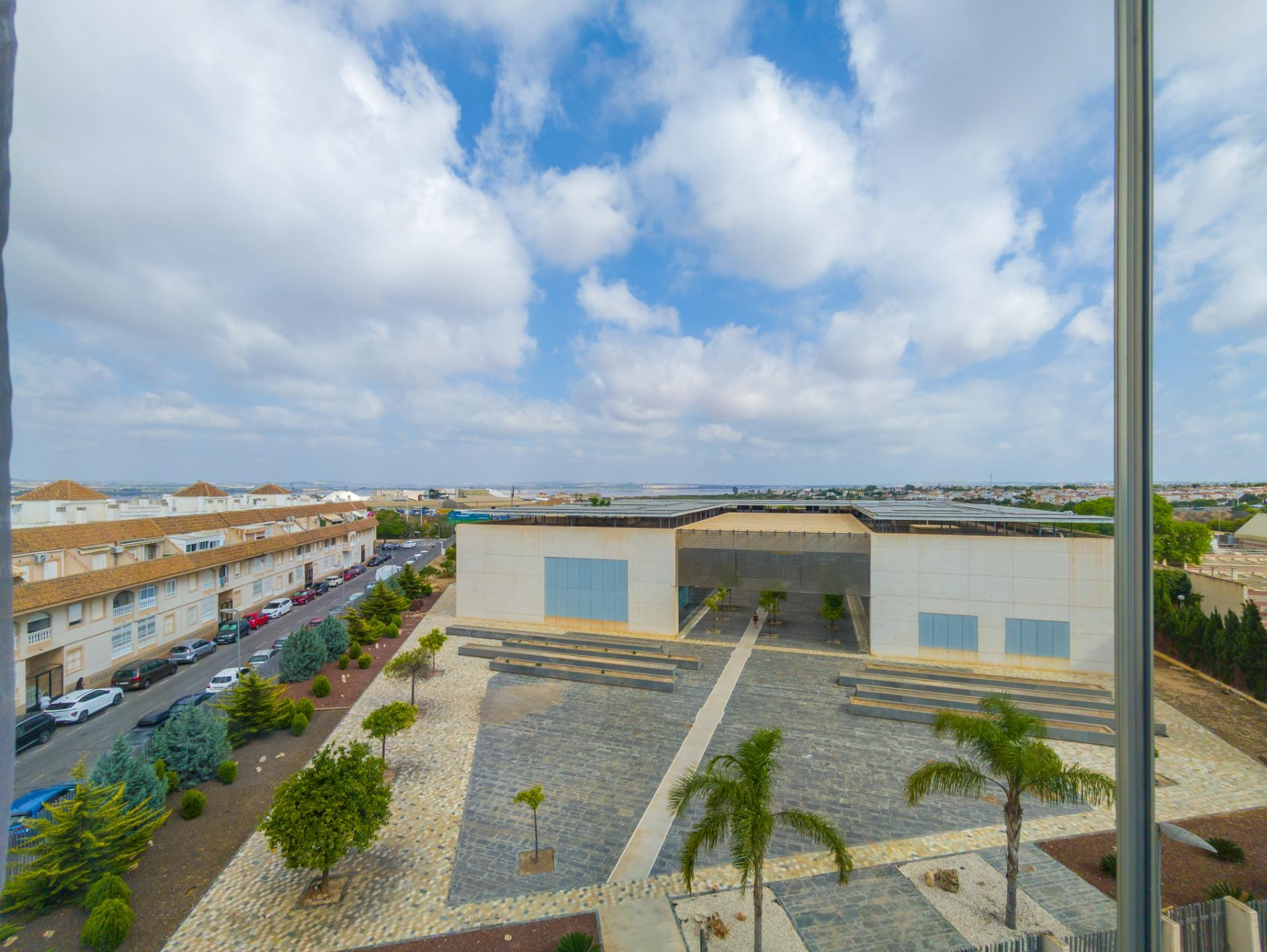 For sale - 2 Bedroom 1 Bathroom Apartment in Torrevieja - Acequion  - Alicante