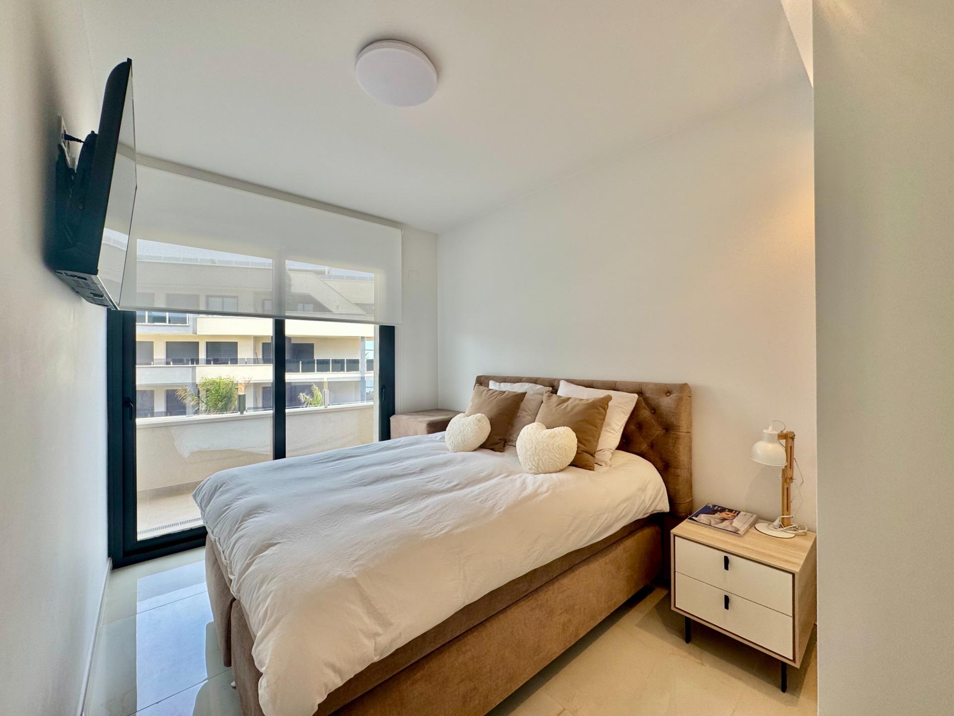 For sale - 3 Bedroom 2 Bathroom Apartment in Orihuela Costa - Punta Prima  - Alicante