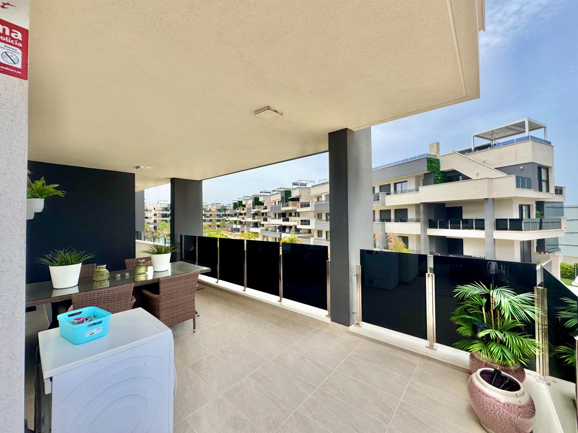 For sale - 3 Bedroom 2 Bathroom Apartment in Orihuela Costa - Punta Prima  - Alicante