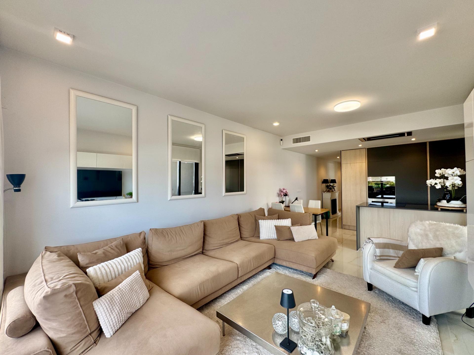 For sale - 3 Bedroom 2 Bathroom Apartment in Orihuela Costa - Punta Prima  - Alicante