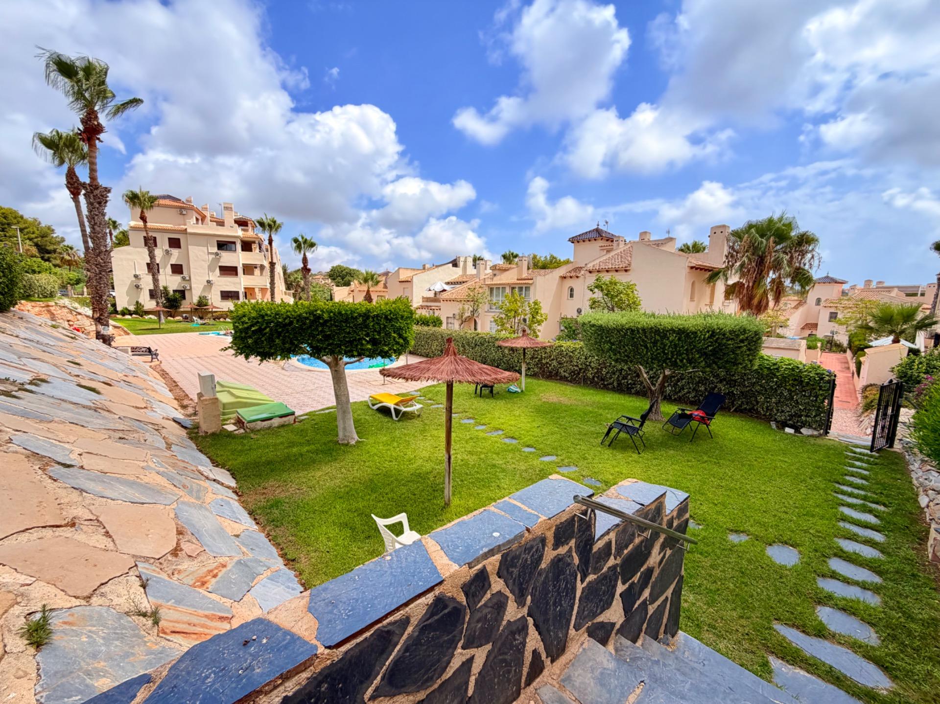 For sale - 3 Bedroom 2 Bathroom Penthouse in Orihuela Costa - Las Ramblas  - Alicante