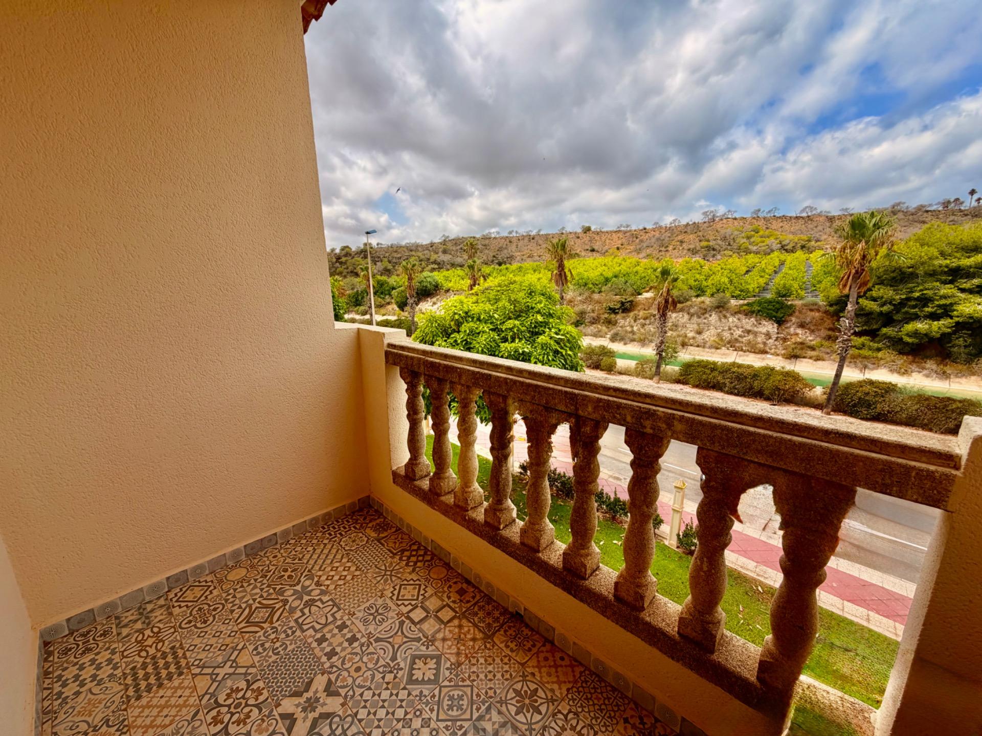 For sale - 3 Bedroom 2 Bathroom Penthouse in Orihuela Costa - Las Ramblas  - Alicante