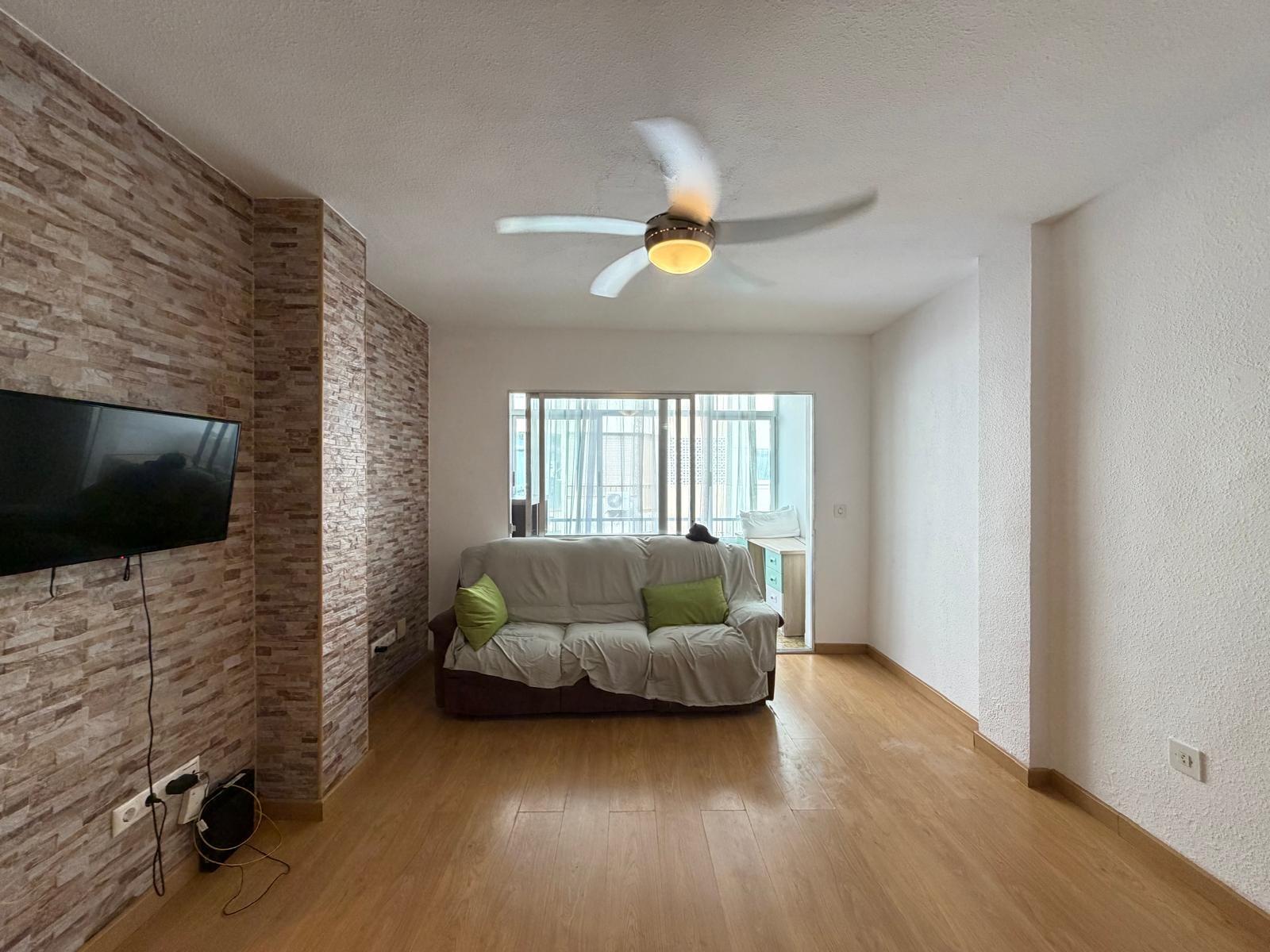For sale - 2 Bedroom 1 Bathroom Apartment in Torrevieja - Playa Del Cura  - Alicante