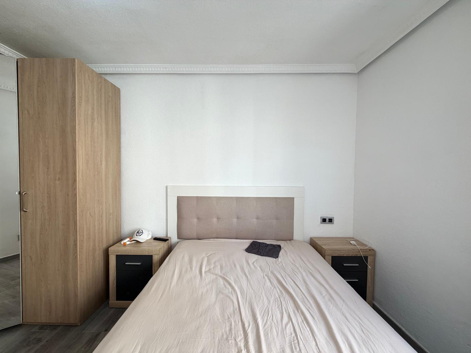 For sale - 2 Bedroom 1 Bathroom Apartment in Torrevieja - Playa Del Cura  - Alicante