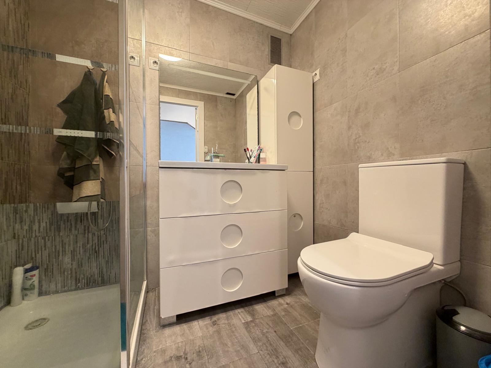 For sale - 2 Bedroom 1 Bathroom Apartment in Torrevieja - Playa Del Cura  - Alicante