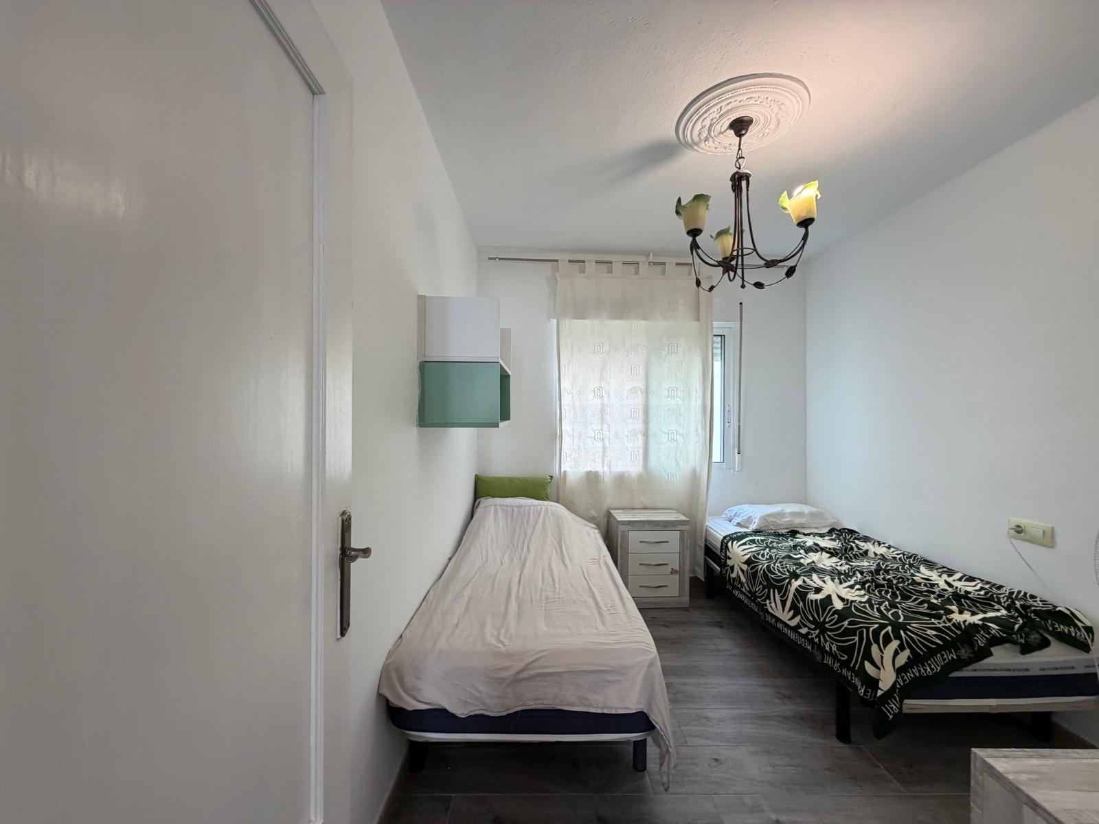 For sale - 2 Bedroom 1 Bathroom Apartment in Torrevieja - Playa Del Cura  - Alicante