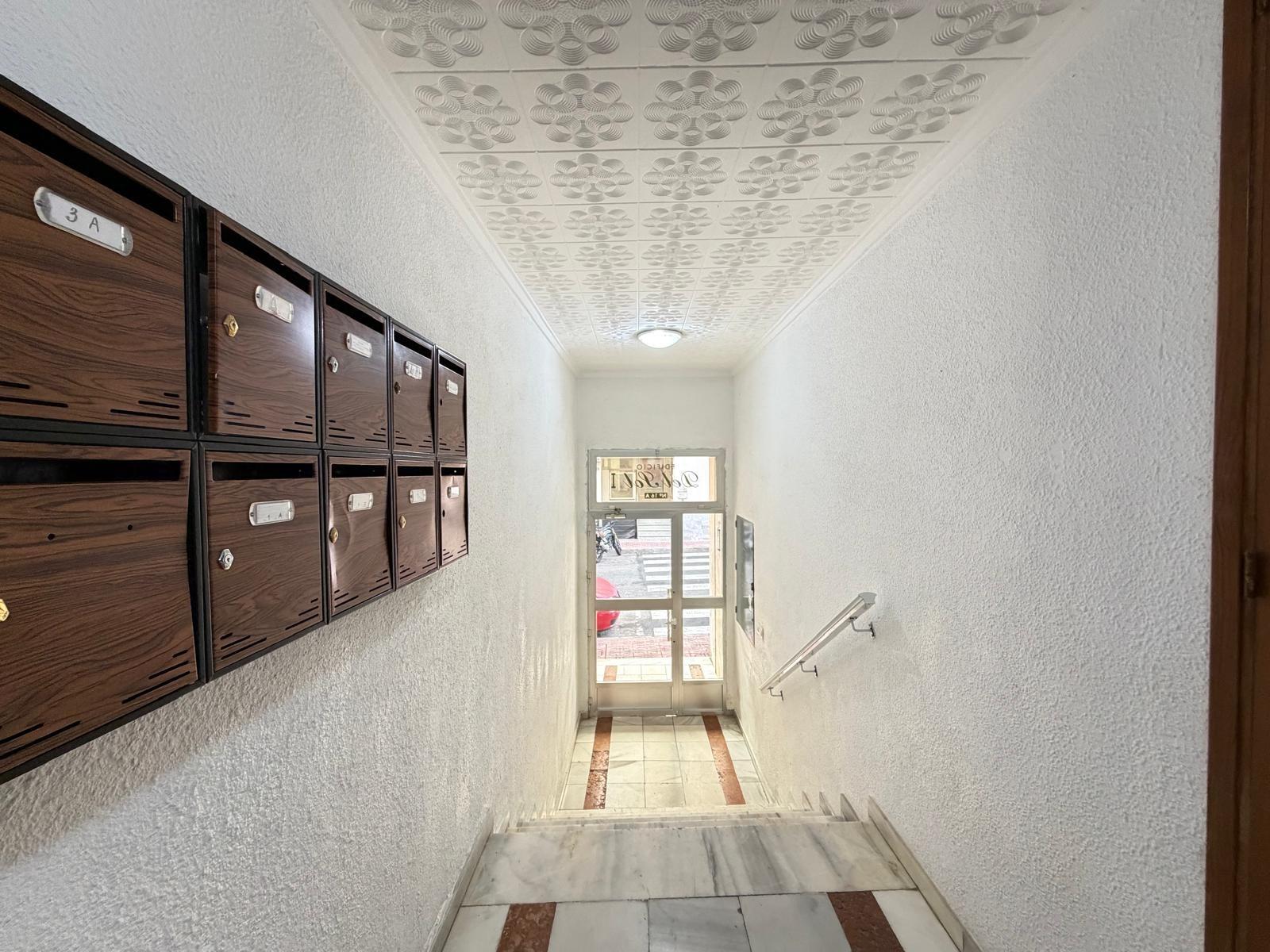 For sale - 2 Bedroom 1 Bathroom Apartment in Torrevieja - Playa Del Cura  - Alicante