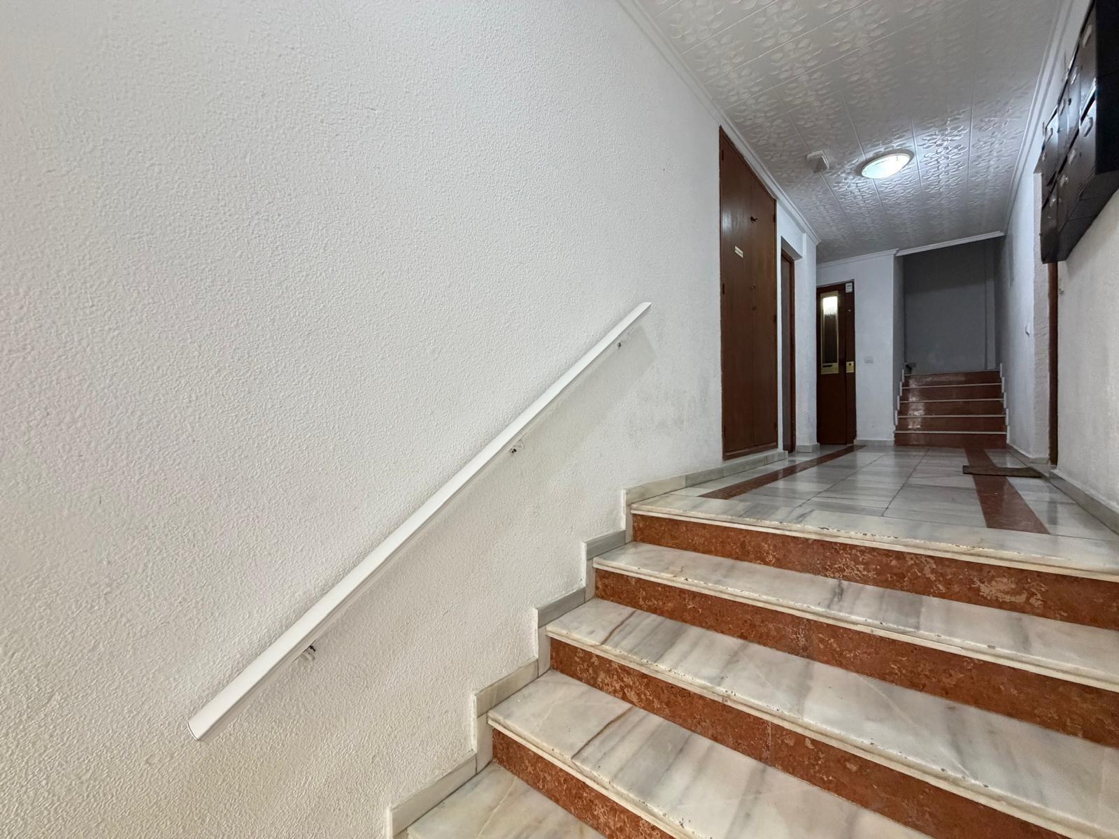 For sale - 2 Bedroom 1 Bathroom Apartment in Torrevieja - Playa Del Cura  - Alicante