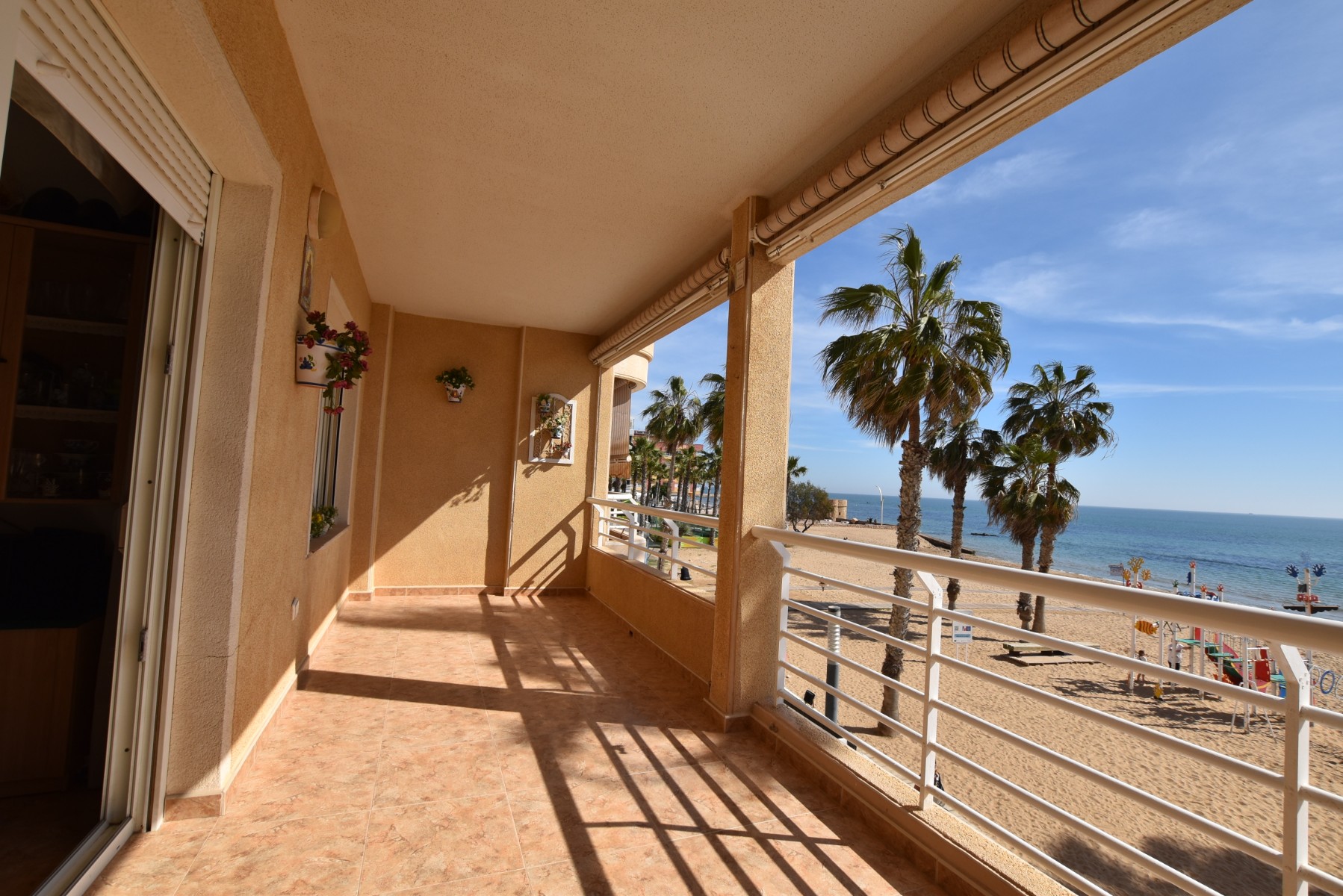 For sale - 3 Bedroom 2 Bathroom Apartment in La Mata - Costa Blanca  - Alicante