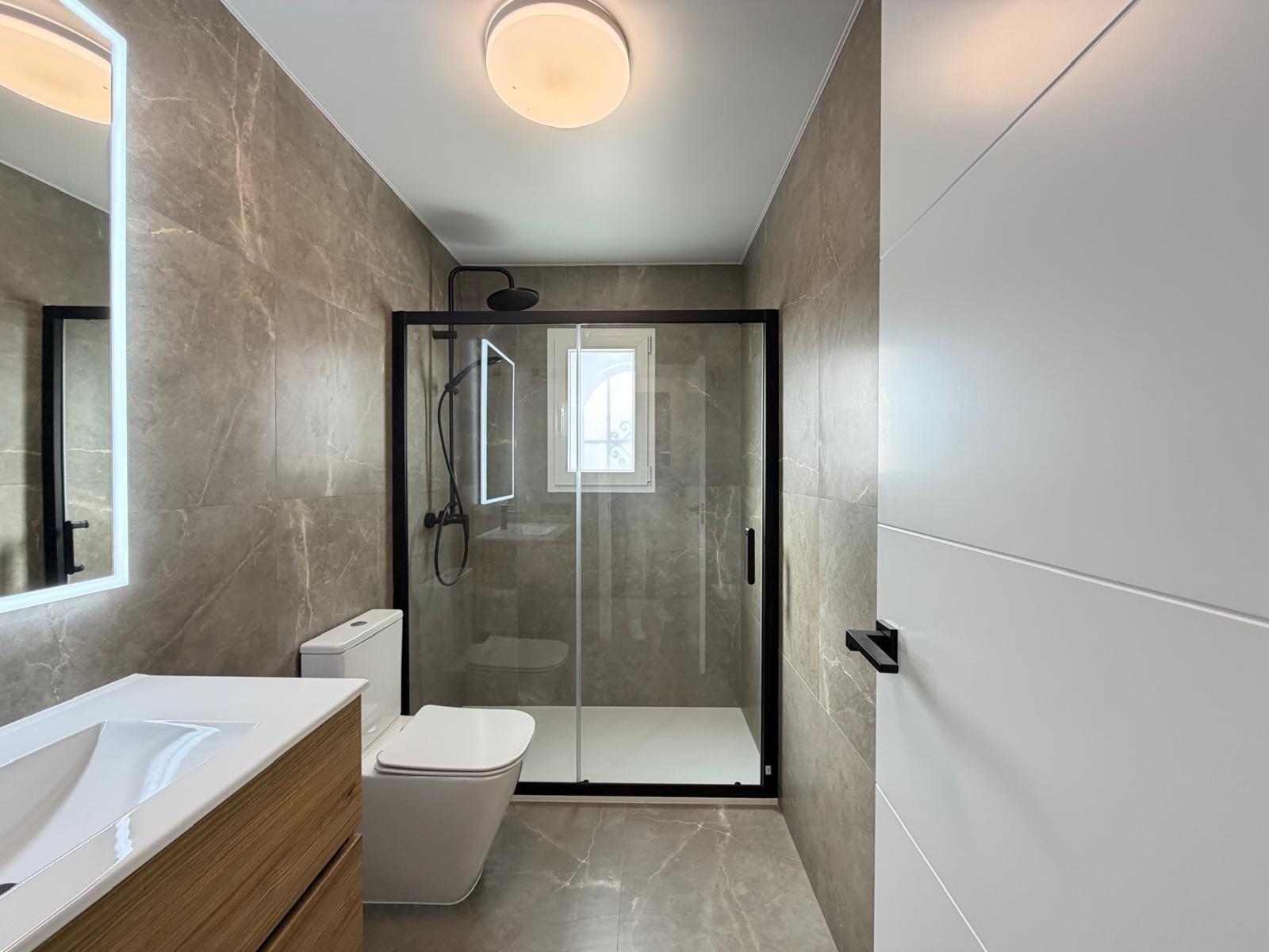 For sale - 2 Bedroom 1 Bathroom Town House in Torrevieja - Miramar - Torre Del Moro  - Alicante