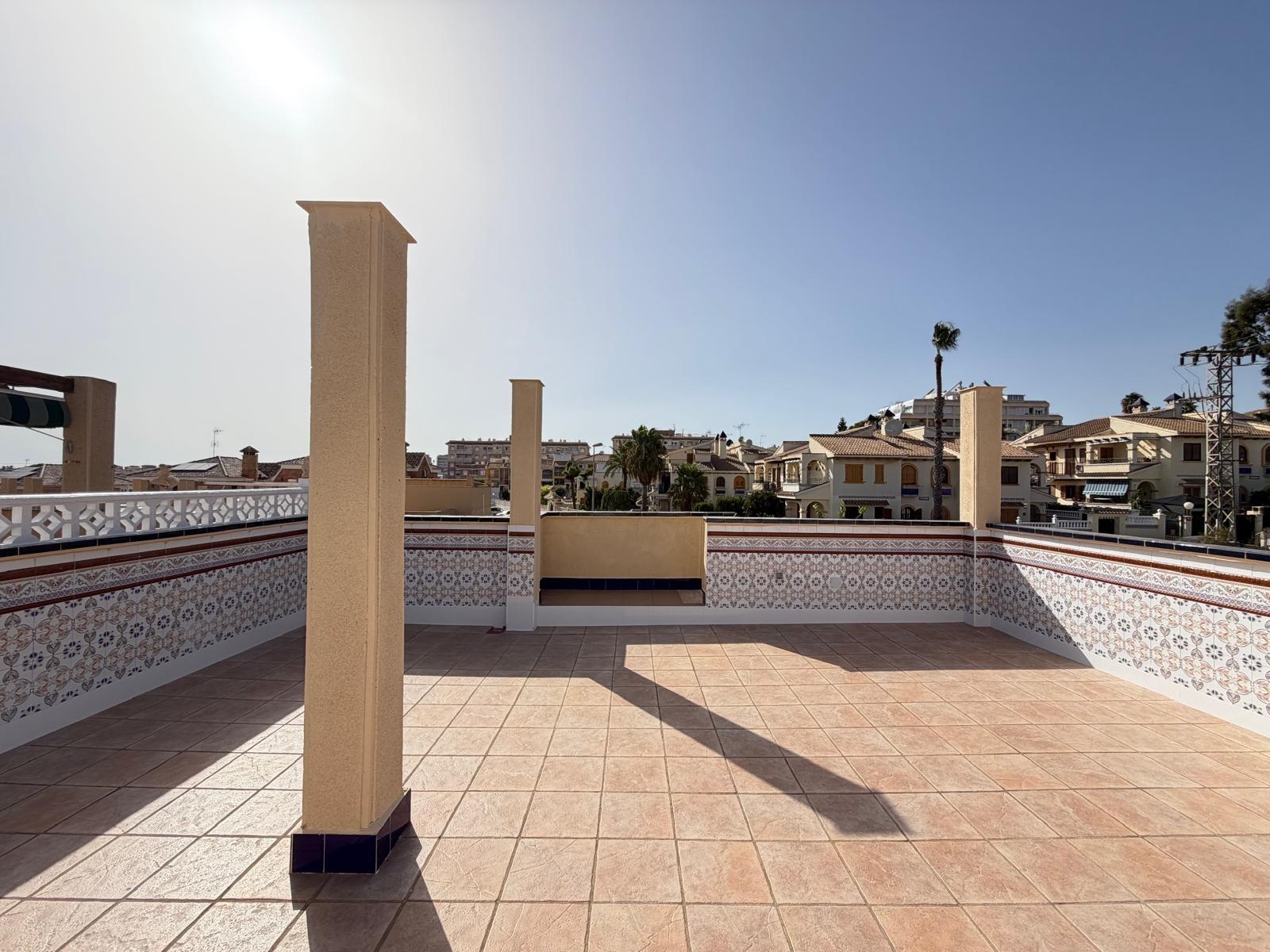 For sale - 2 Bedroom 1 Bathroom Town House in Torrevieja - Miramar - Torre Del Moro  - Alicante