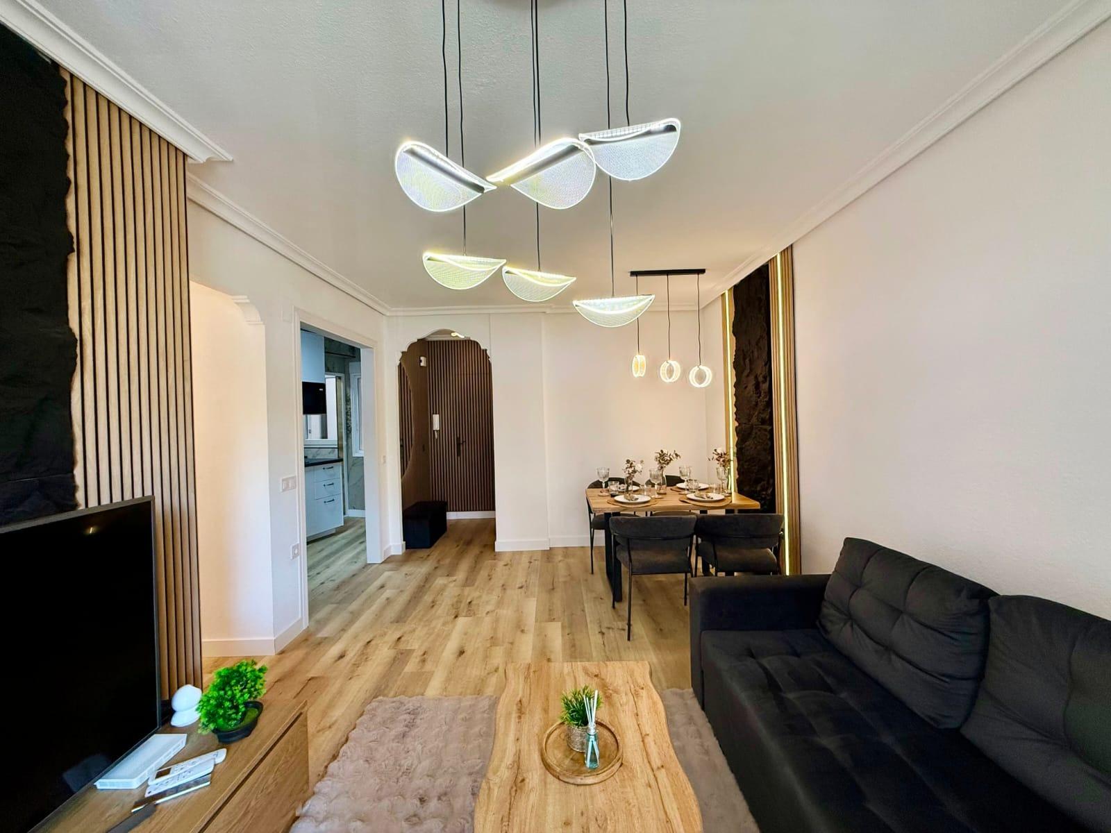 For sale - 2 Bedroom 1 Bathroom Apartment in Torrevieja - Playa Del Cura  - Alicante