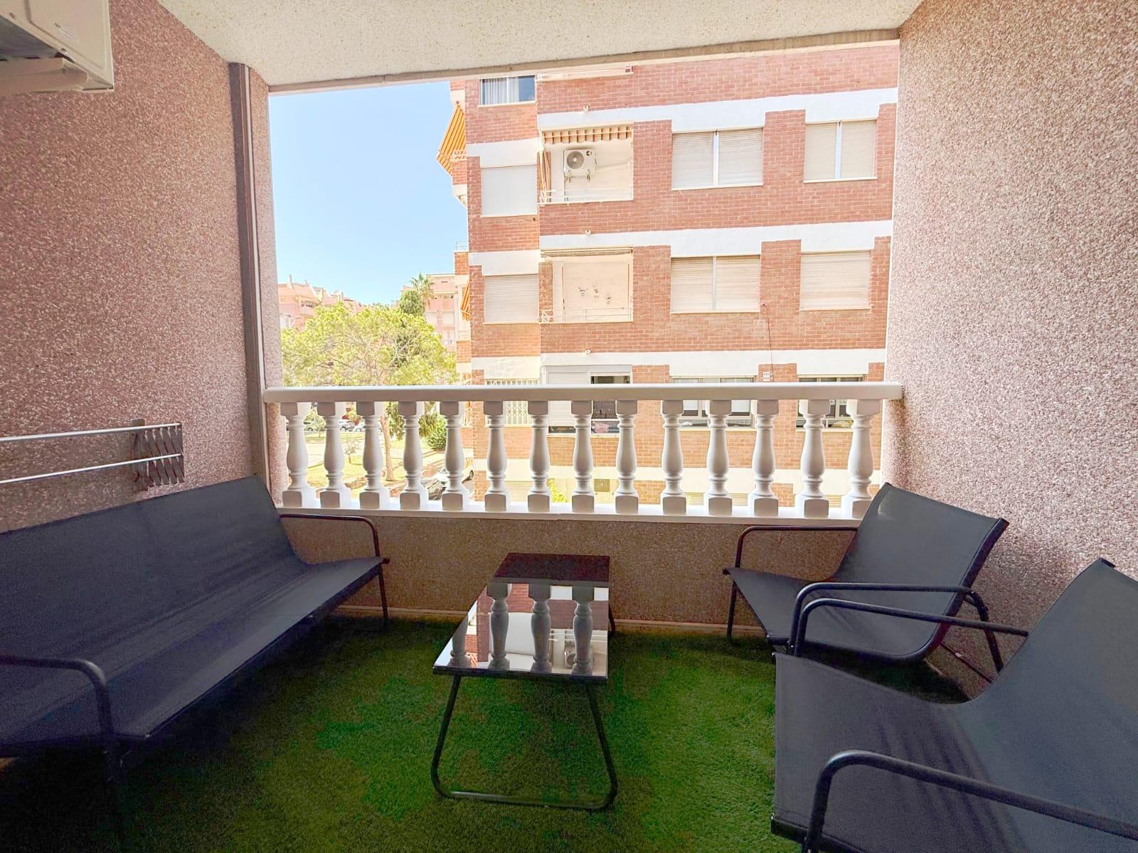 For sale - 2 Bedroom 1 Bathroom Apartment in Torrevieja - Playa Del Cura  - Alicante