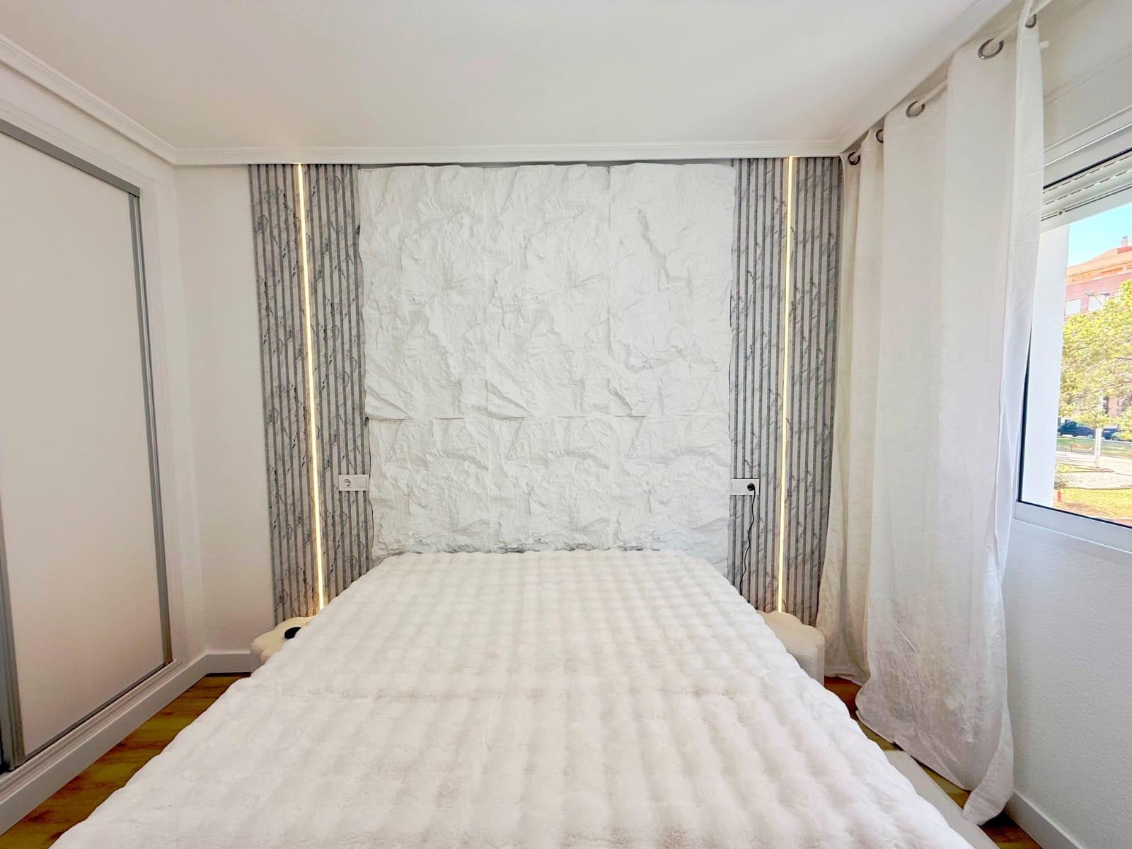 For sale - 2 Bedroom 1 Bathroom Apartment in Torrevieja - Playa Del Cura  - Alicante