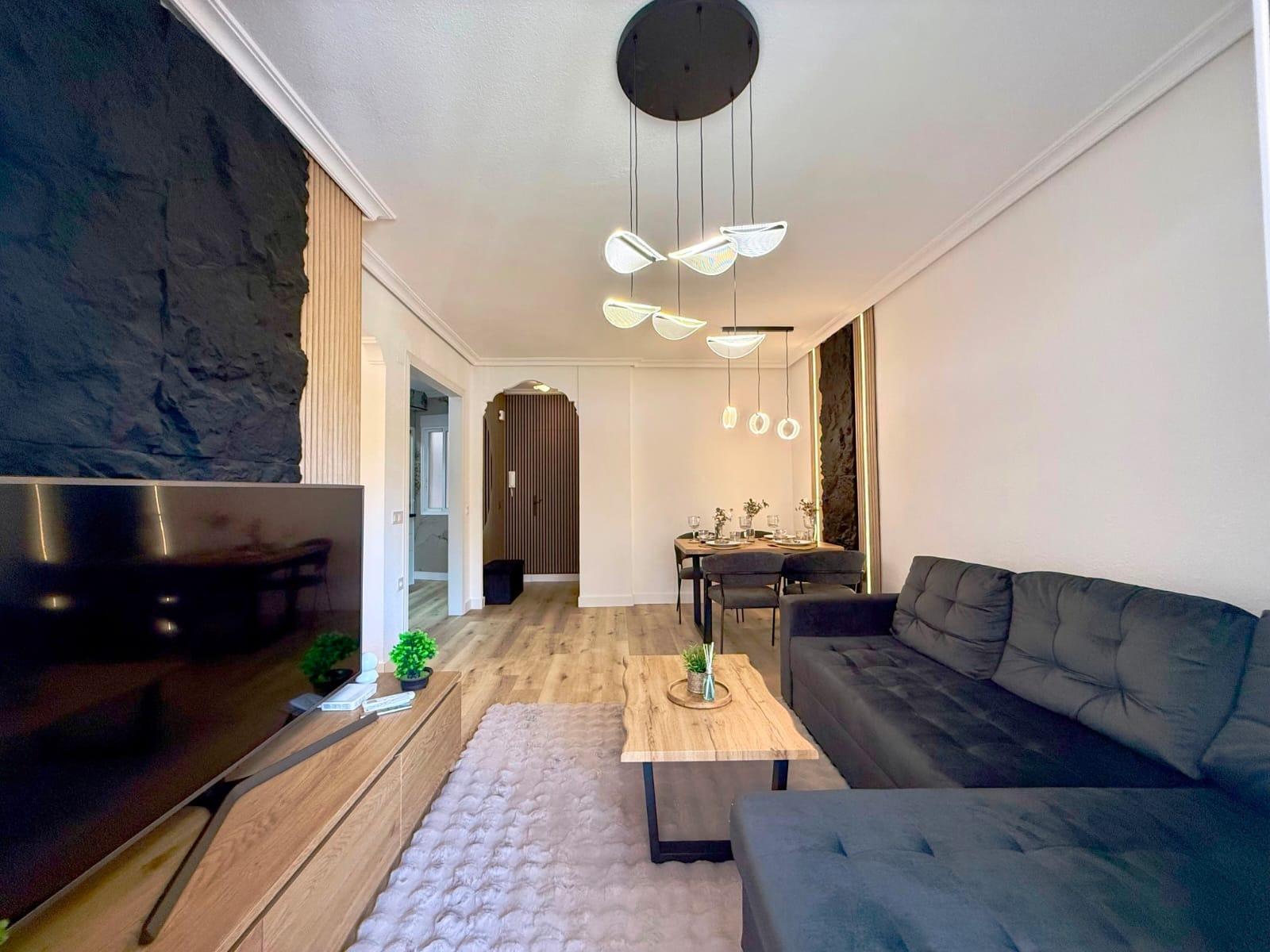 For sale - 2 Bedroom 1 Bathroom Apartment in Torrevieja - Playa Del Cura  - Alicante