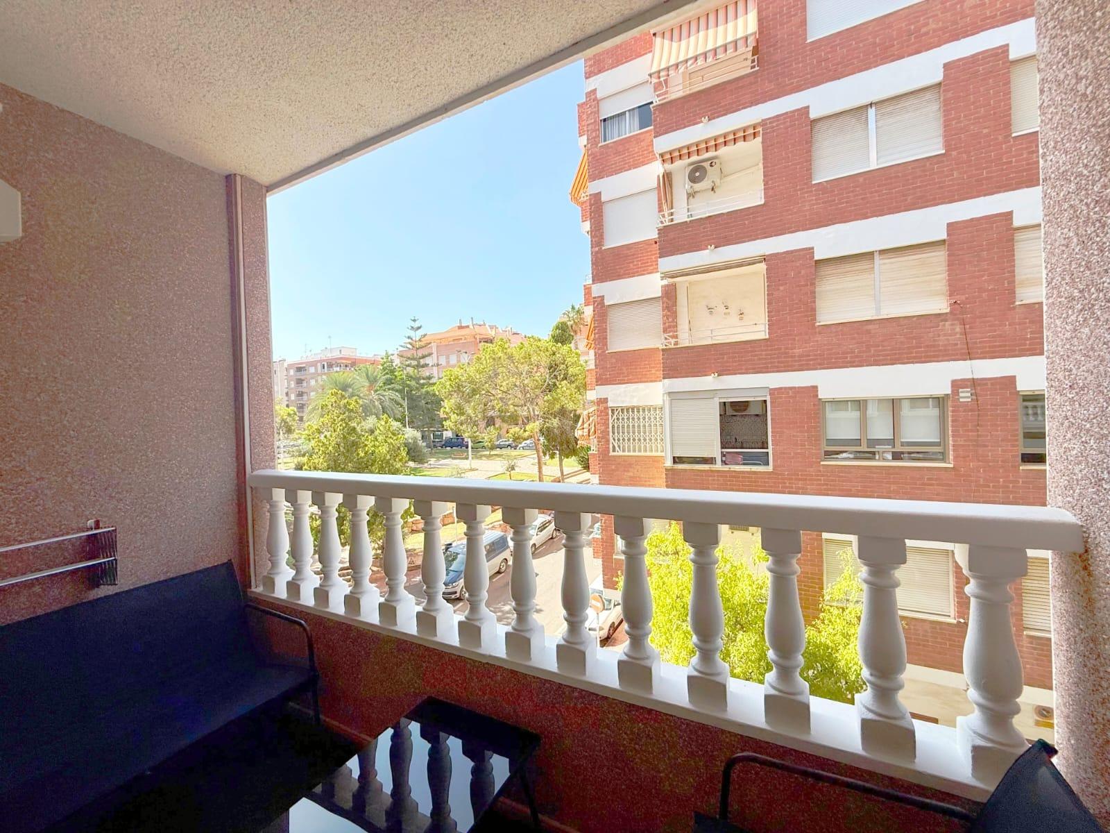 For sale - 2 Bedroom 1 Bathroom Apartment in Torrevieja - Playa Del Cura  - Alicante