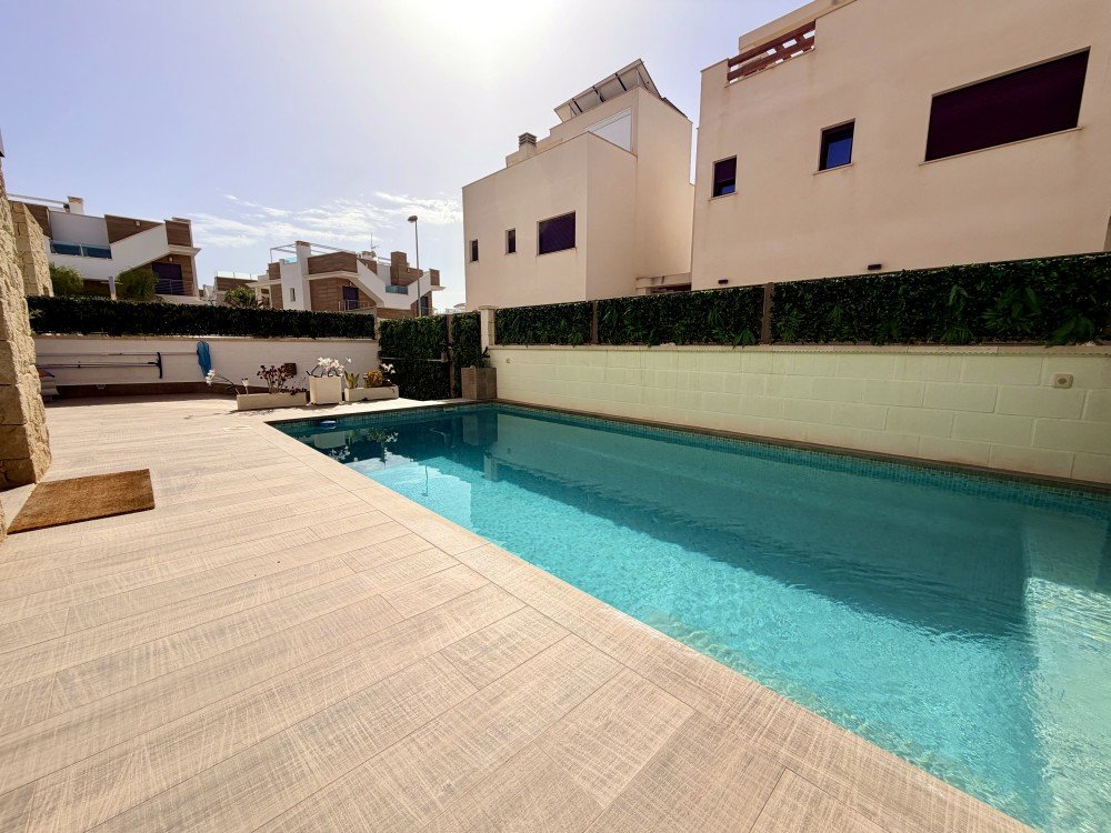 For sale - 3 Bedroom 3 Bathroom Town House in Ciudad Quesada - Costa Blanca  - Alicante