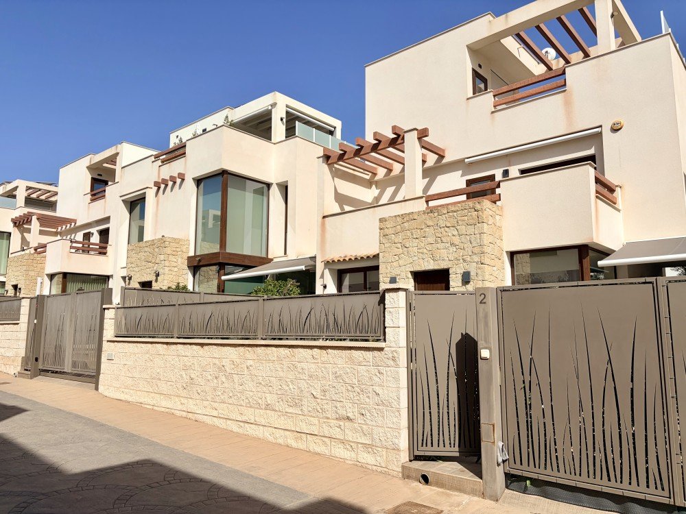 For sale - 3 Bedroom 3 Bathroom Town House in Ciudad Quesada - Costa Blanca  - Alicante