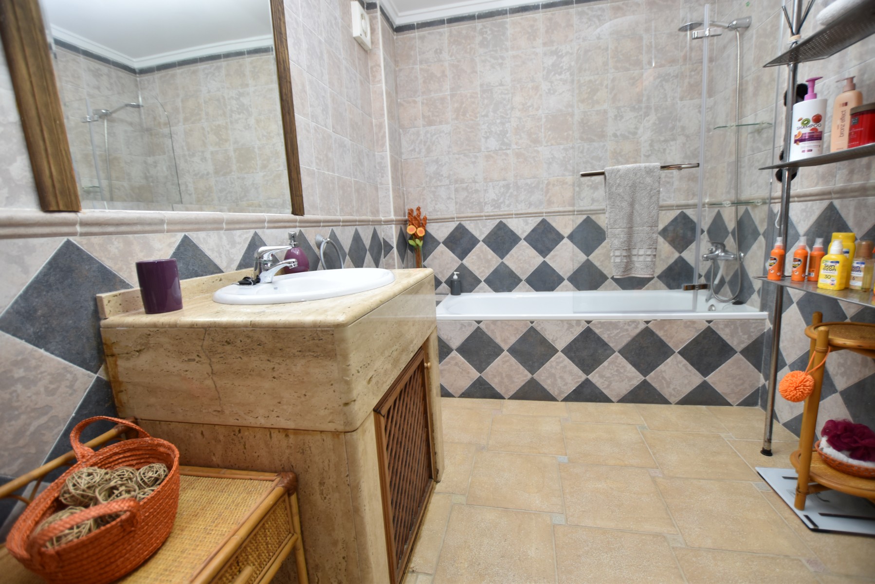 For sale - 3 Bedroom 2 Bathroom Villa in Algorfa - Inland  - Alicante