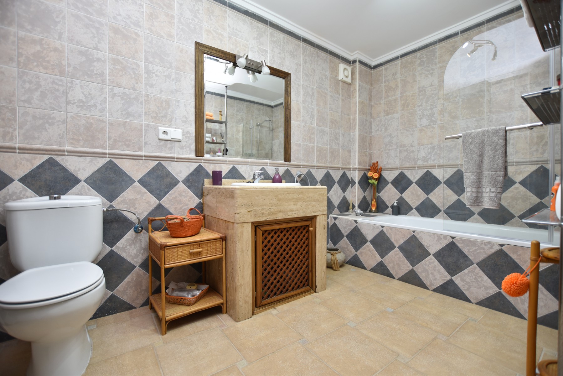 For sale - 3 Bedroom 2 Bathroom Villa in Algorfa - Inland  - Alicante