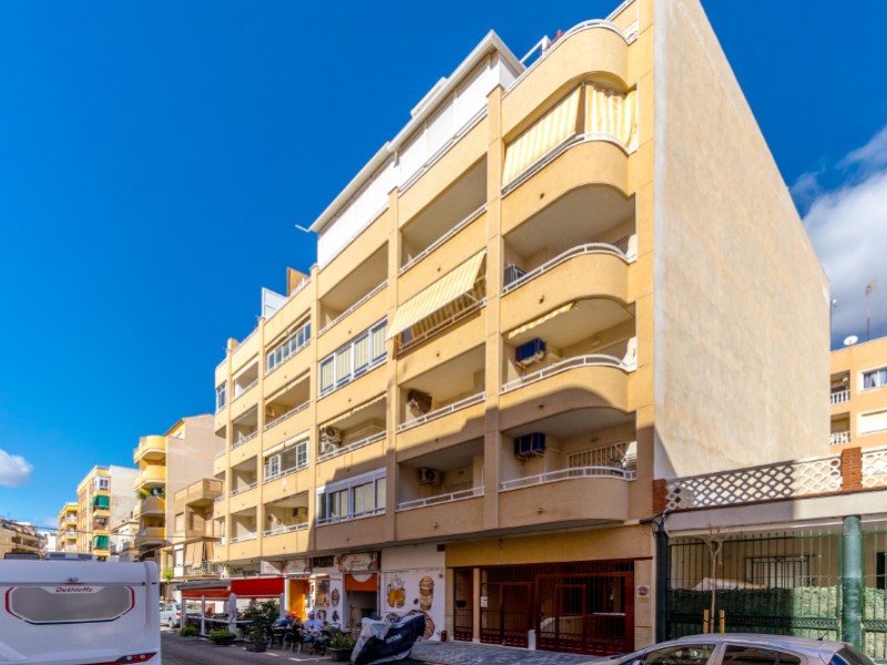 For sale - 3 Bedroom 2 Bathroom Penthouse Penthouse in Torrevieja - Costa Blanca  - Alicante