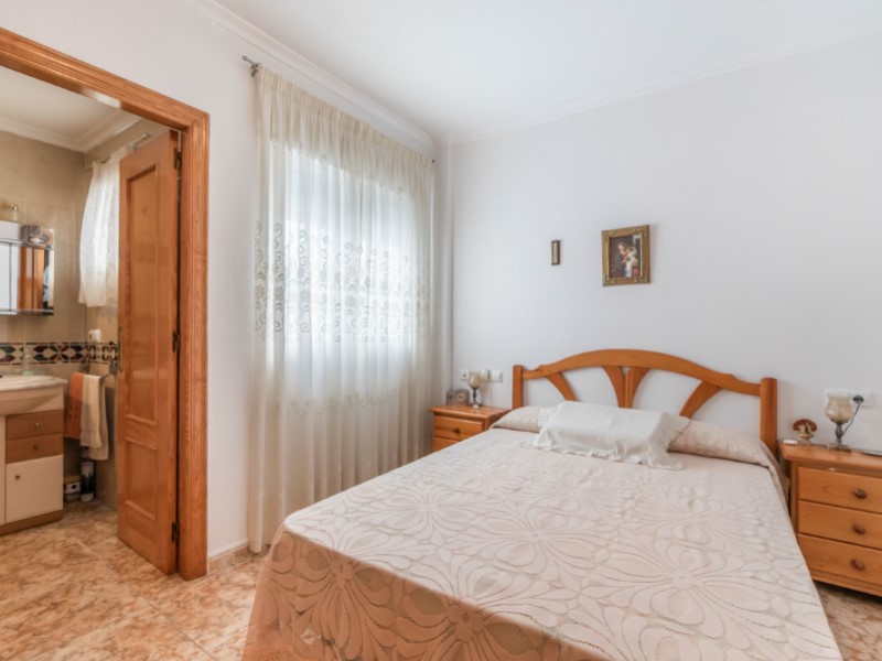 For sale - 3 Bedroom 2 Bathroom Penthouse Penthouse in Torrevieja - Costa Blanca  - Alicante