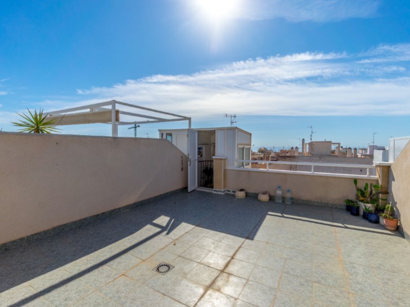 For sale - 3 Bedroom 2 Bathroom Penthouse Penthouse in Torrevieja - Costa Blanca  - Alicante