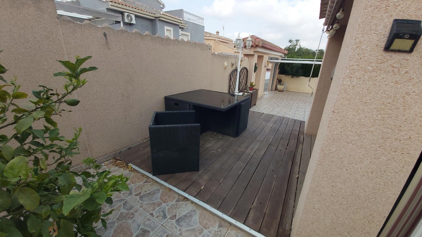 For sale - 2 Bedroom 1 Bathroom Villa in Benimar - Costa Blanca  - Alicante