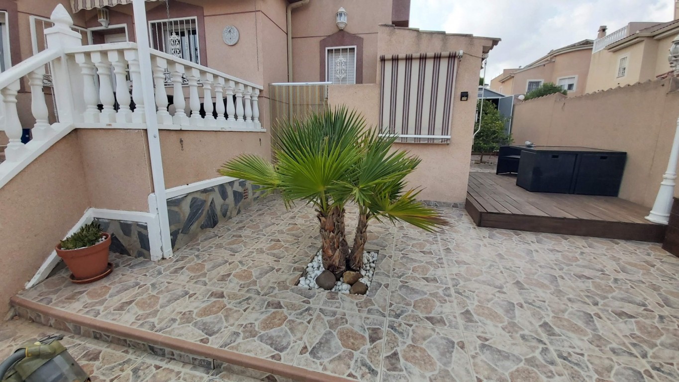 For sale - 2 Bedroom 1 Bathroom Villa in Benimar - Costa Blanca  - Alicante
