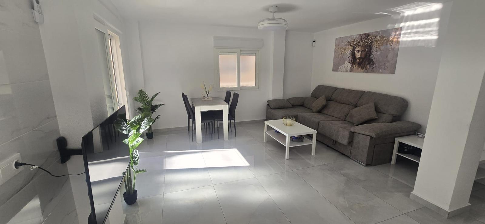 For sale - 3 Bedroom 2 Bathroom Apartment in Torrevieja - Acequion  - Alicante