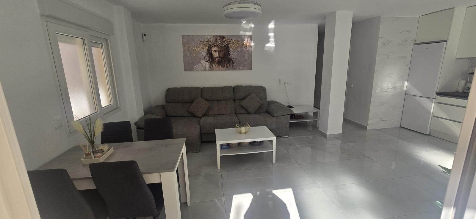 For sale - 3 Bedroom 2 Bathroom Apartment in Torrevieja - Acequion  - Alicante