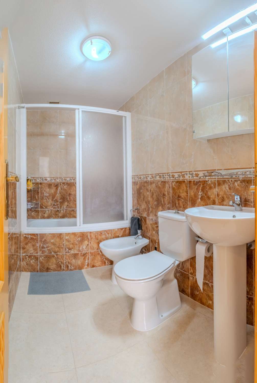 For sale - 2 Bedroom 1 Bathroom Apartment in Torrevieja - Costa Blanca  - Alicante