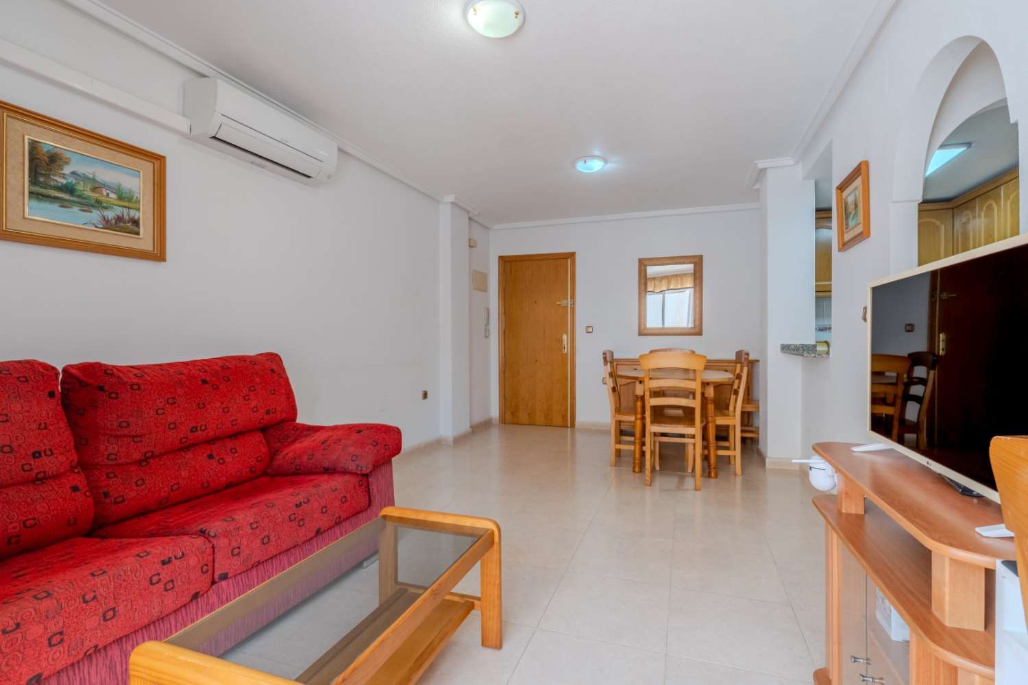 For sale - 2 Bedroom 1 Bathroom Apartment in Torrevieja - Costa Blanca  - Alicante