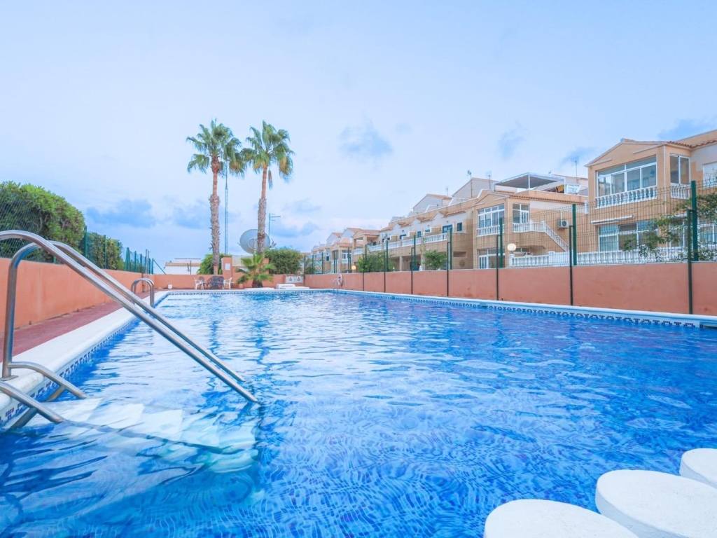 2 Bedroom 1 Bathroom Duplex in Orihuela Costa