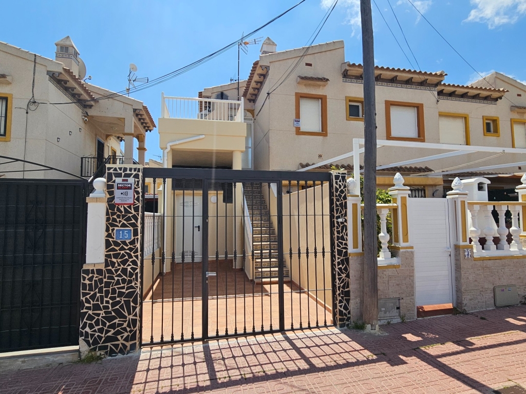 2 Bedroom 1 Bathroom Bungalow in Orihuela Costa