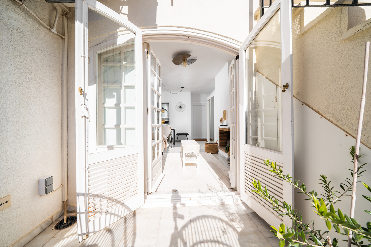 For sale - 2 Bedroom 1 Bathroom Apartment in Torrevieja - aguas nuevas  - Alicante