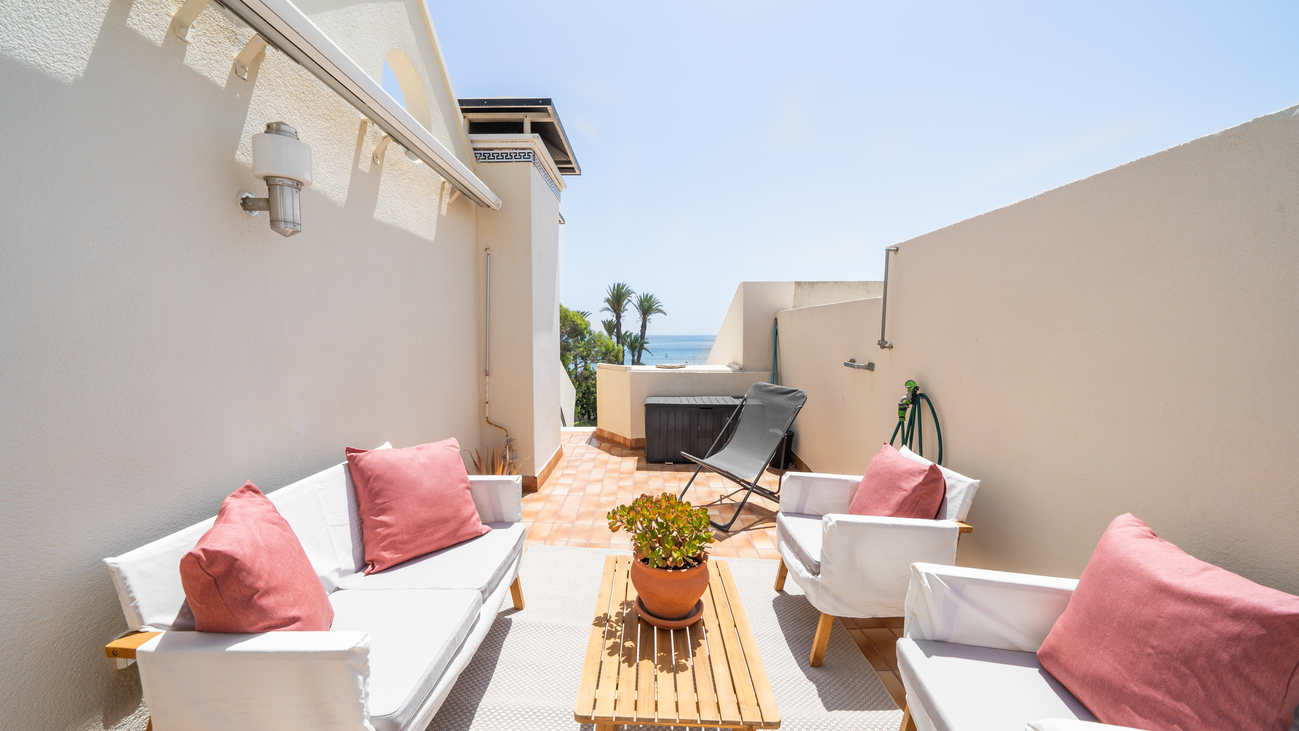 For sale - 2 Bedroom 1 Bathroom Apartment in Torrevieja - aguas nuevas  - Alicante