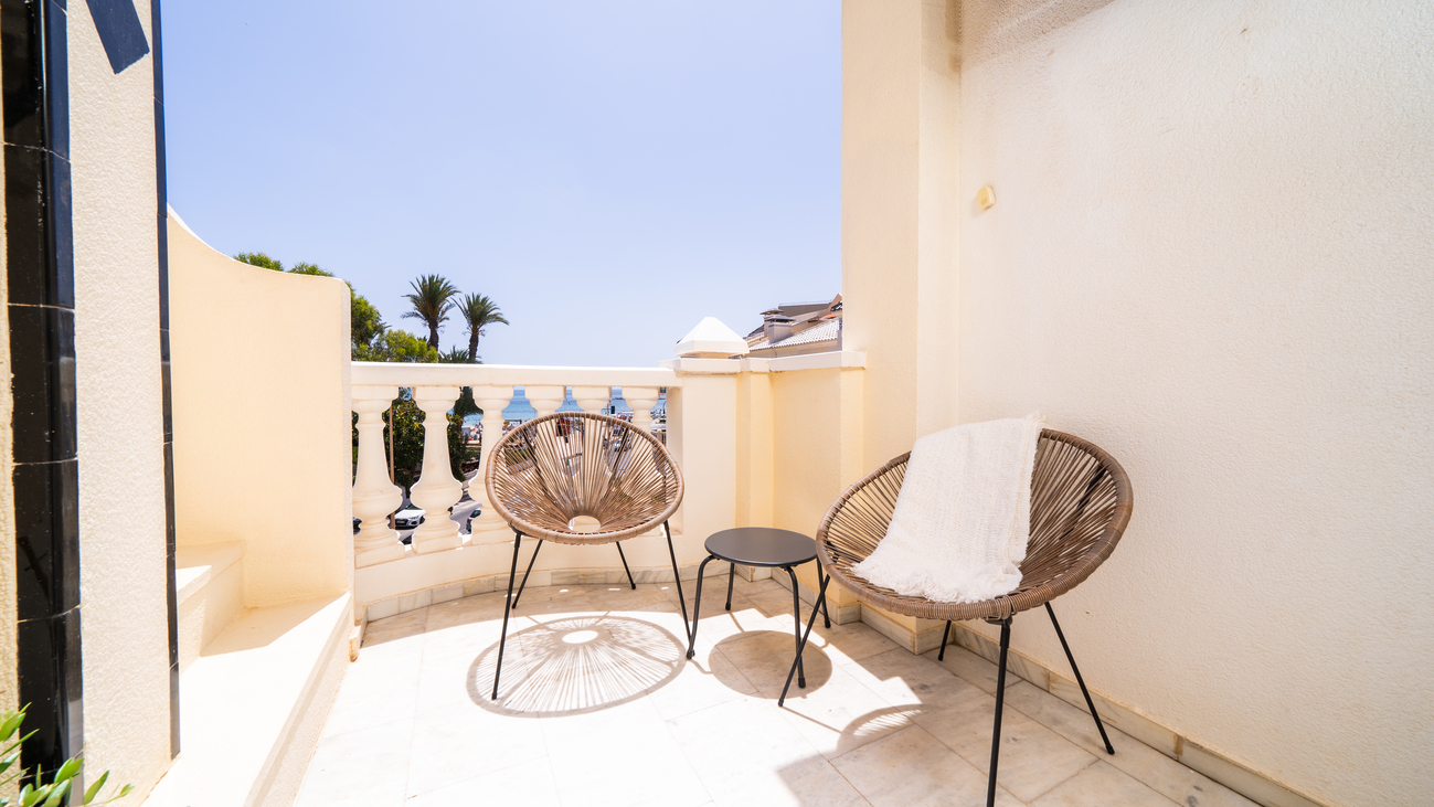 For sale - 2 Bedroom 1 Bathroom Apartment in Torrevieja - aguas nuevas  - Alicante