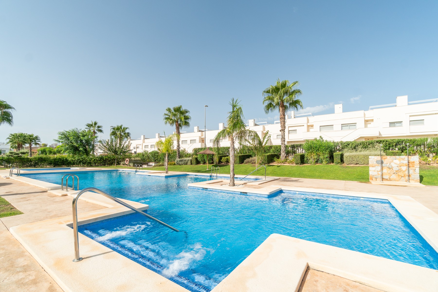 For sale - 2 Bedroom 2 Bathroom Bungalow in Vistabella Golf Entre Naranjos - Inland  - Alicante