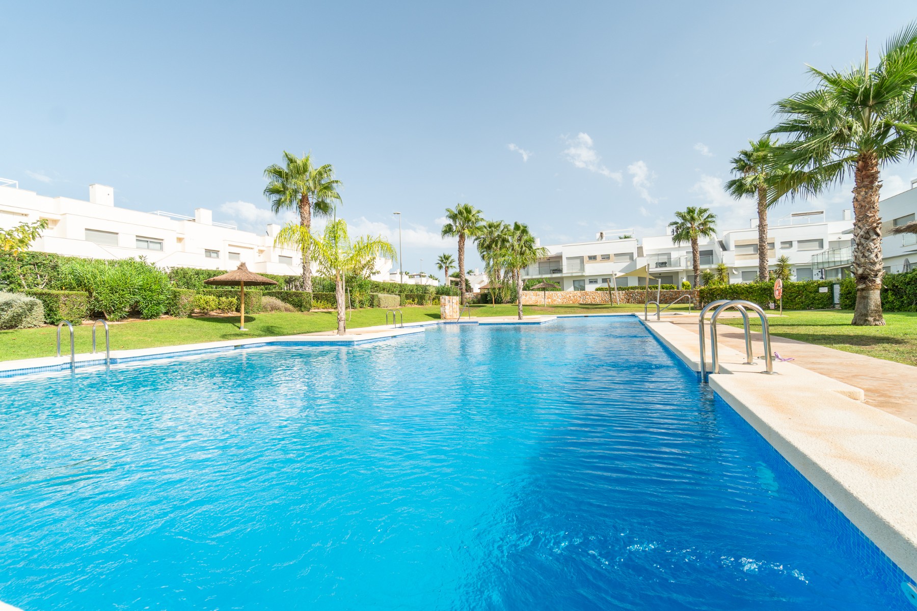 For sale - 2 Bedroom 2 Bathroom Bungalow in Vistabella Golf Entre Naranjos - Inland  - Alicante