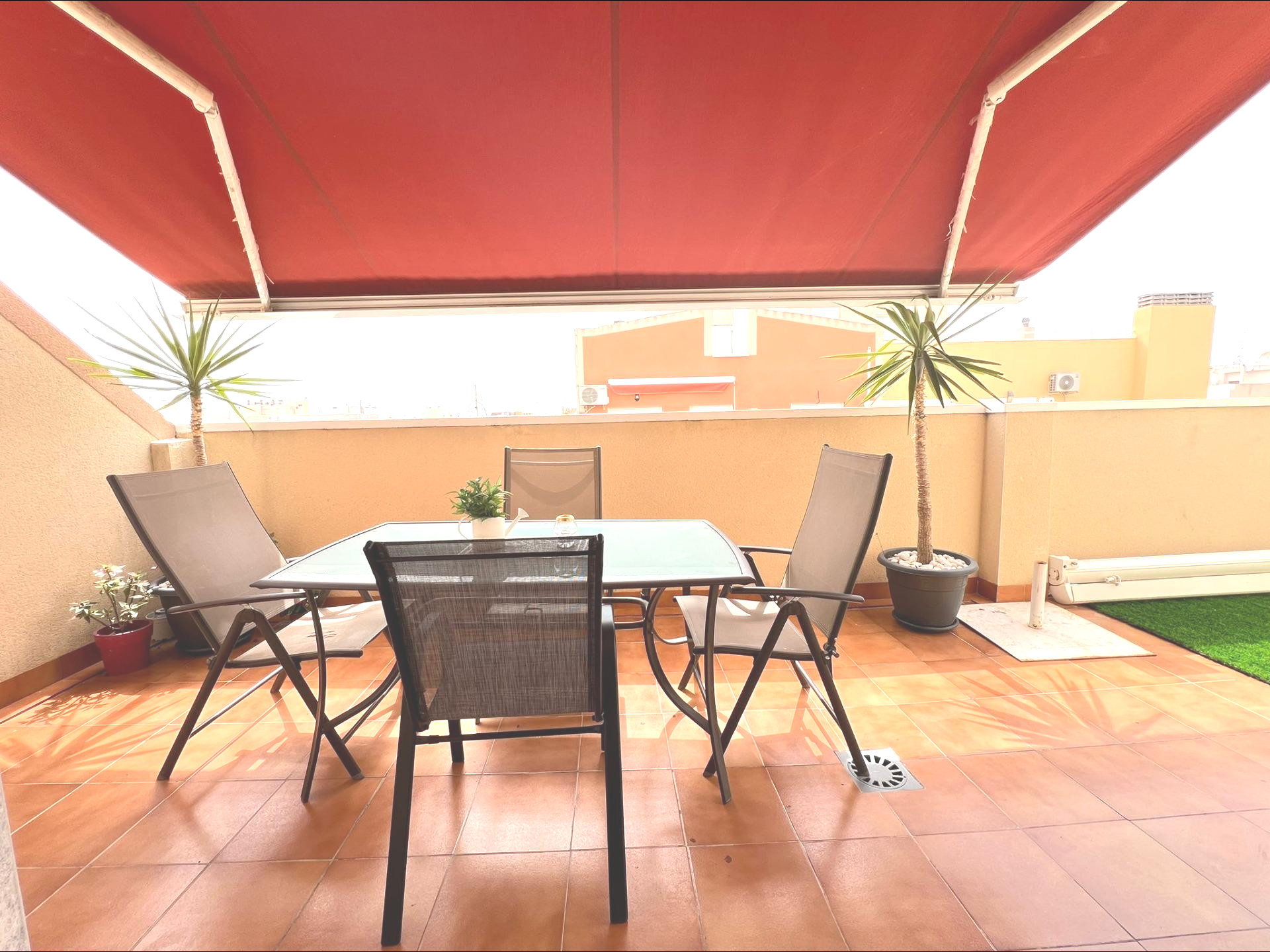 For sale - 2 Bedroom 1 Bathroom Penthouse in Torrevieja - Centro  - Alicante